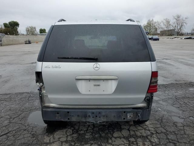 2000 Mercedes-Benz ML 320