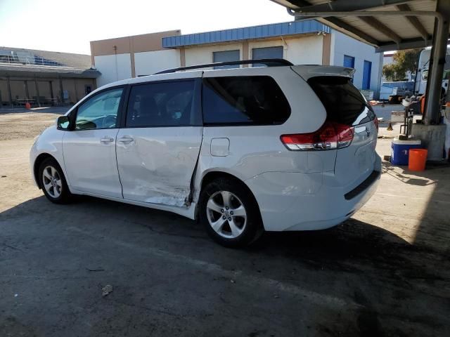 2013 Toyota Sienna LE