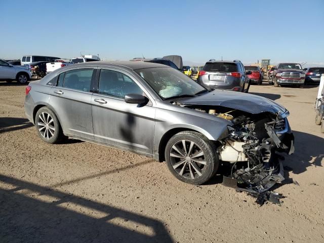 2013 Chrysler 200 Limited