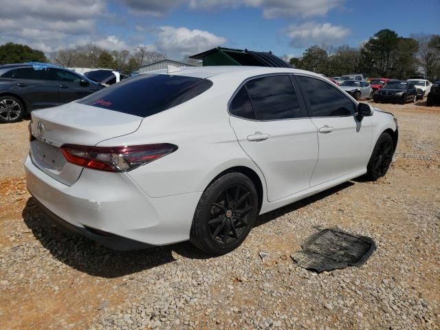 2022 Toyota Camry LE