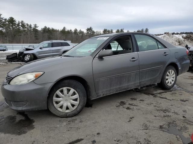 2005 Toyota Camry LE