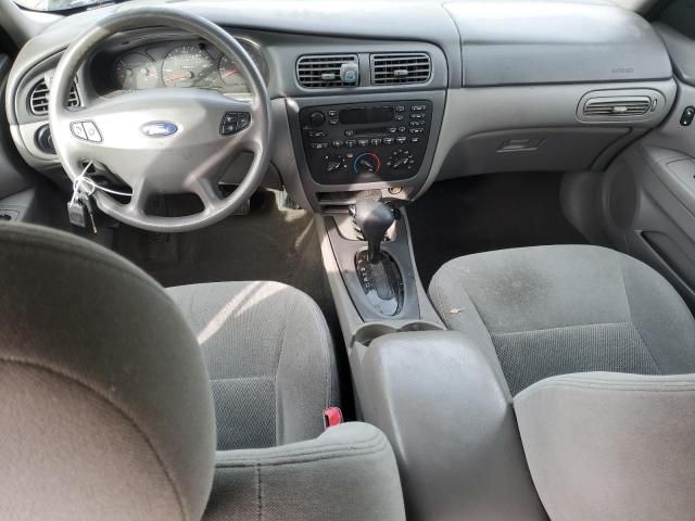 2003 Ford Taurus SE