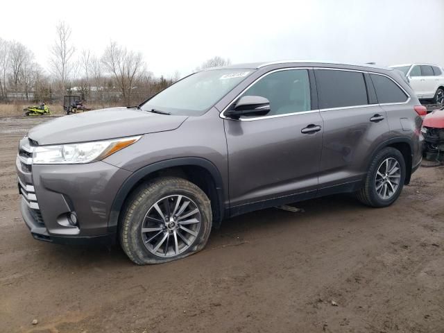 2019 Toyota Highlander SE