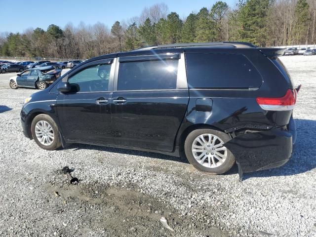 2014 Toyota Sienna XLE