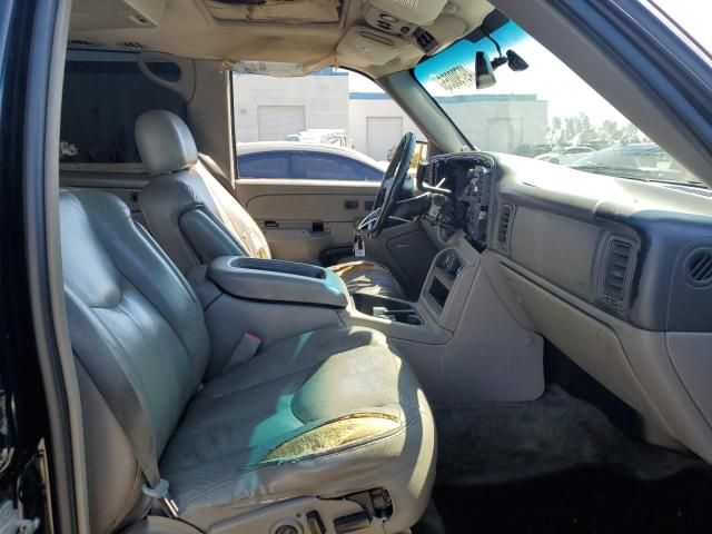 2004 Chevrolet Suburban C1500