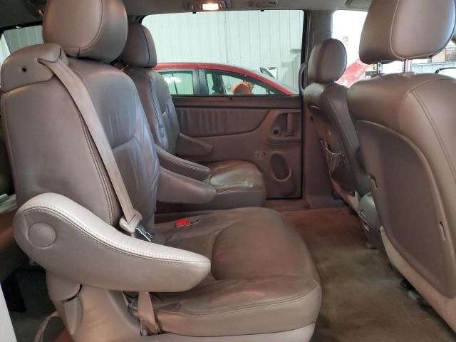 2007 Toyota Sienna XLE