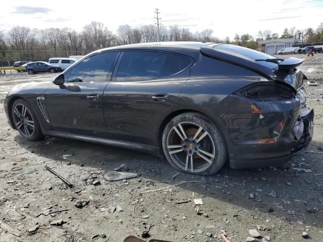 2013 Porsche Panamera 2