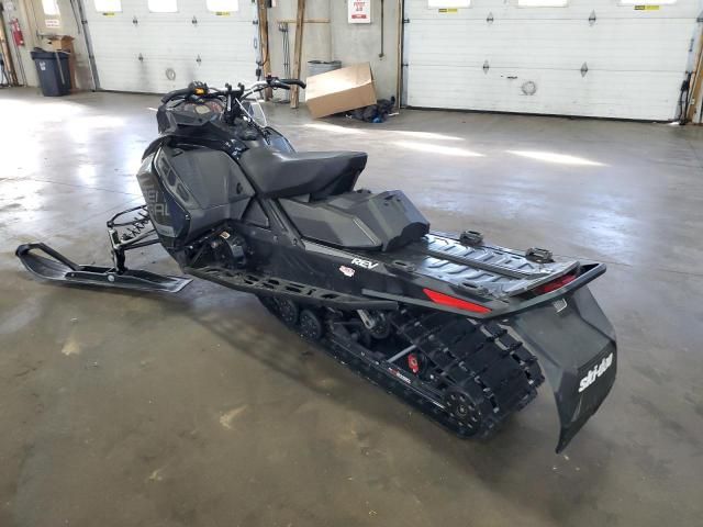 2017 Skidoo 2017 Skidoo Renegade