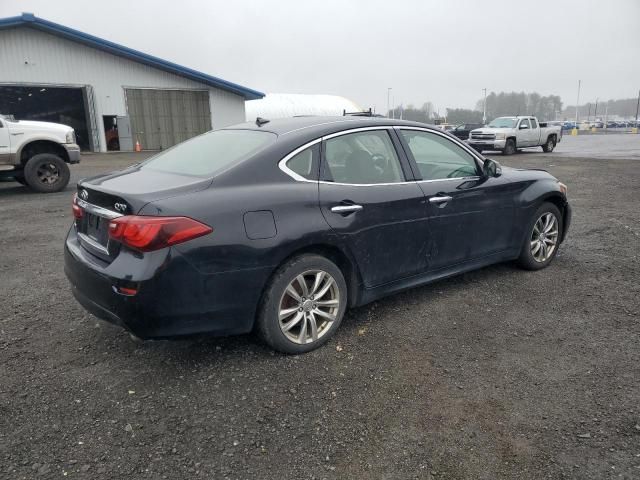 2017 Infiniti Q70 3.7