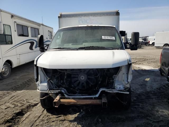 2008 GMC Savana Cutaway G3500