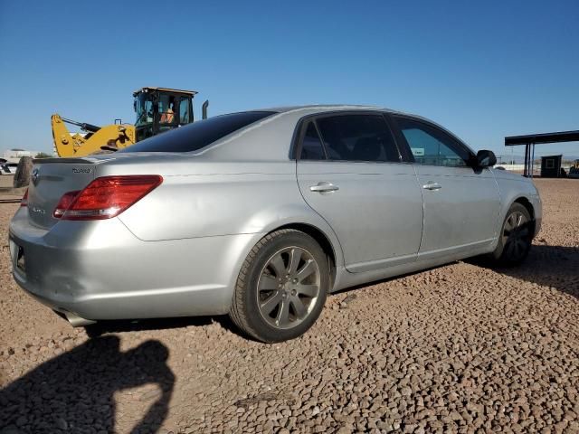 2005 Toyota Avalon XL