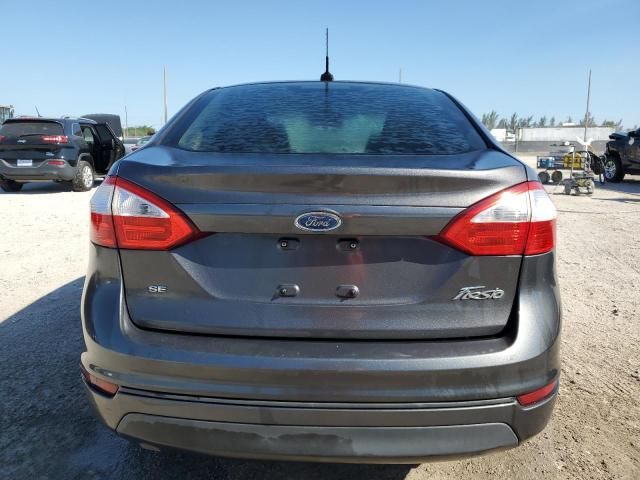 2015 Ford Fiesta SE