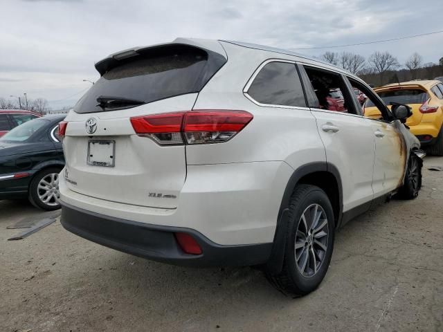 2019 Toyota Highlander SE