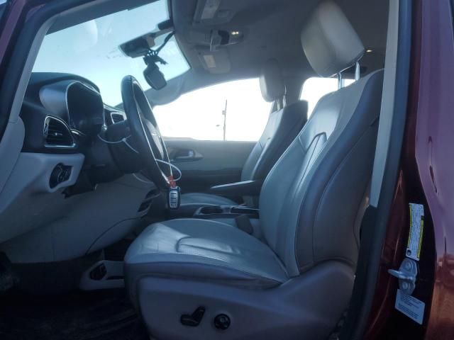 2017 Chrysler Pacifica Touring L Plus