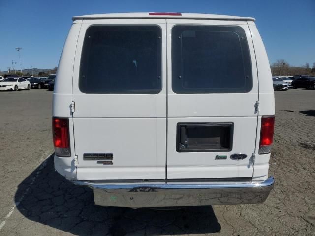 2014 Ford Econoline E350 Super Duty Wagon