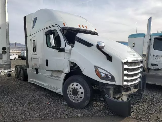 2019 Freightliner Cascadia Semi Truck