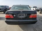 2000 Mercedes-Benz E 320