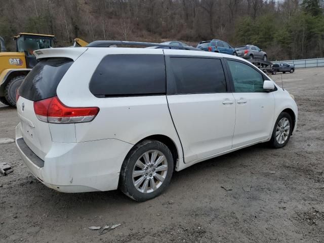 2011 Toyota Sienna LE