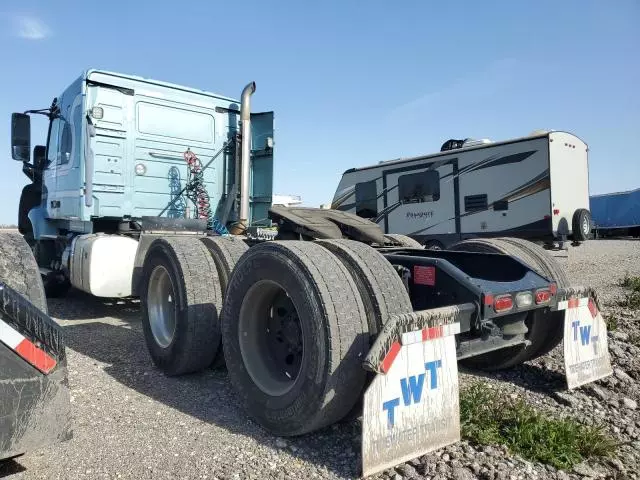 2023 Volvo VNR Semi Truck