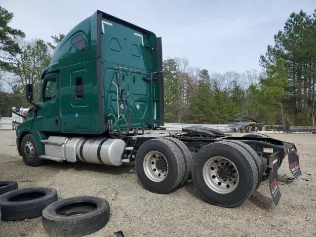 2019 Freightliner Cascadia 126