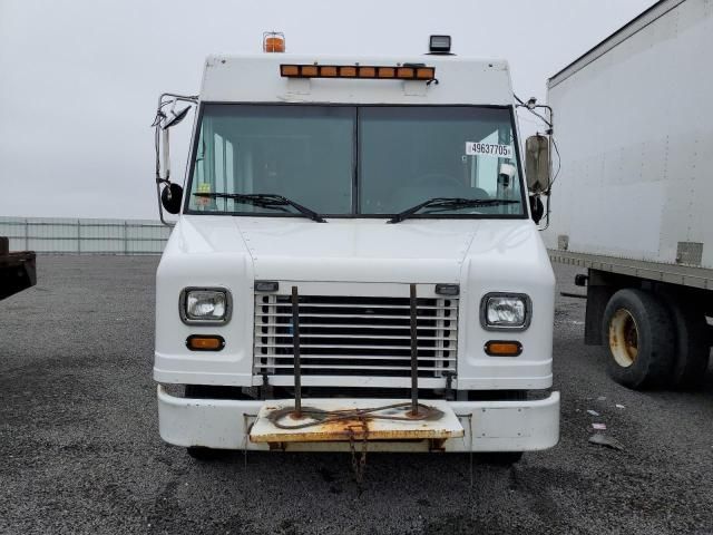 2016 Freightliner MT45 Service Truck