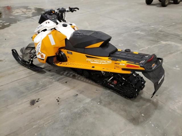 2017 Skidoo 2017 Skidoo 900