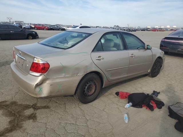 2005 Toyota Camry LE