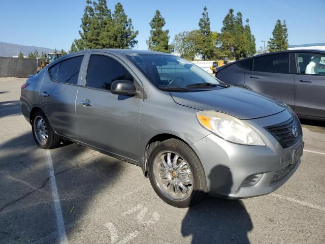 2013 Nissan Versa S