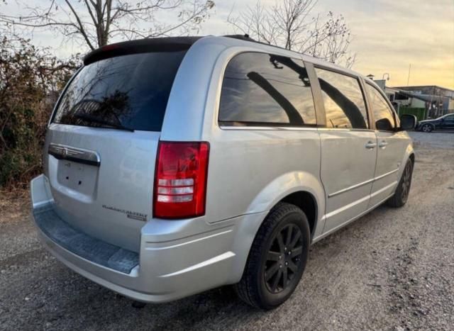 2009 Chrysler Town & Country Touring