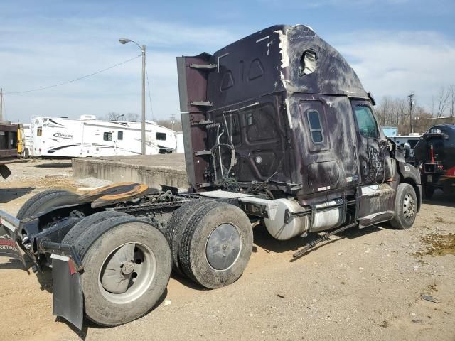 2019 Freightliner Cascadia Semi Truck