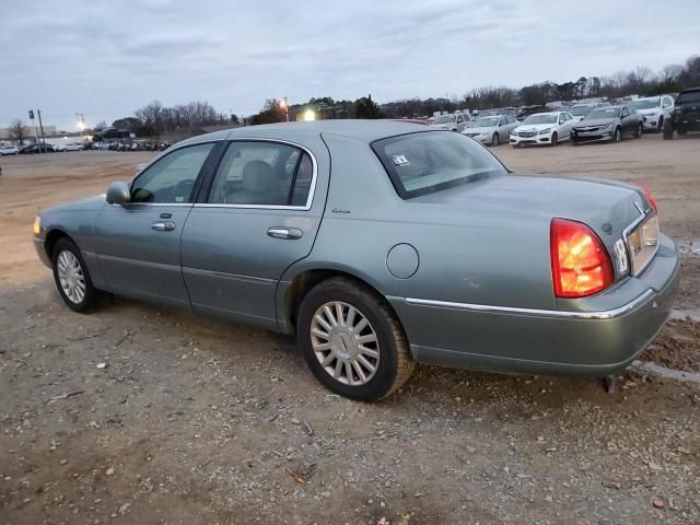 2004 Lincoln Town Car Executive