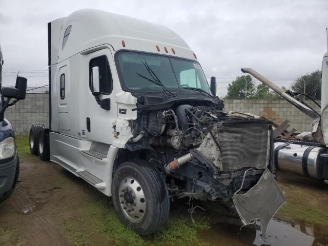 2016 Freightliner Cascadia 125