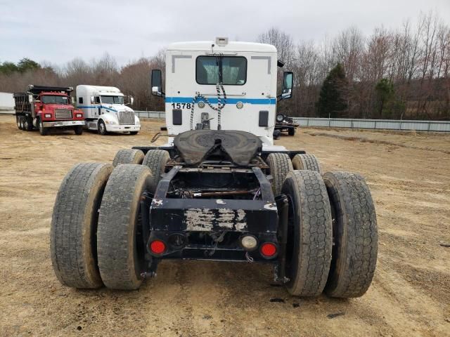 2015 Peterbilt 567 Semi Truck