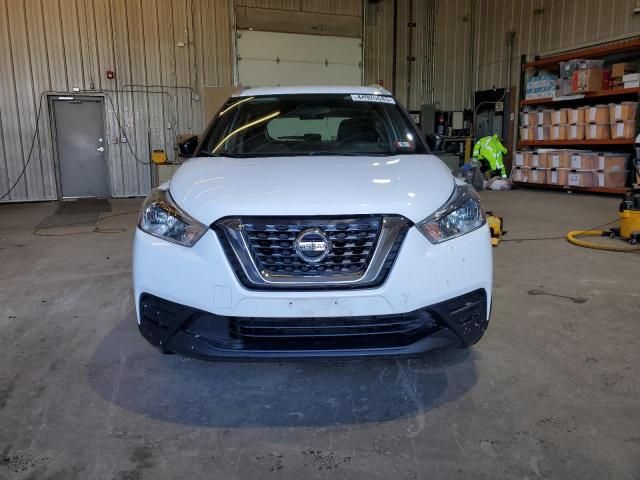 2019 Nissan Kicks S