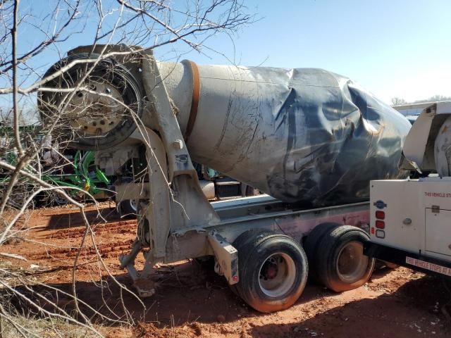 2015 Peterbilt 365 Ready MIX Truck