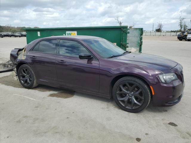 2020 Chrysler 300 Touring