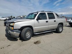 Carros salvage sin ofertas aún a la venta en subasta: 2005 Chevrolet Avalanche C1500