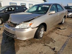 Salvage cars for sale at Pekin, IL auction: 2002 Toyota Camry LE