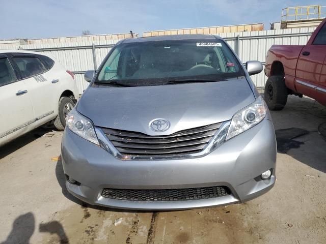 2012 Toyota Sienna XLE