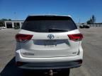 2017 Toyota Highlander SE