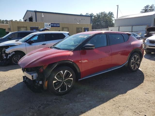 2023 KIA EV6 Light