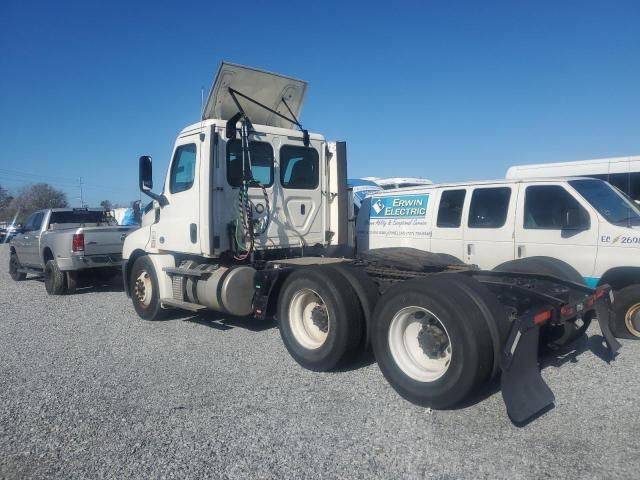 2020 Freightliner Cascadia 126 Semi Truck