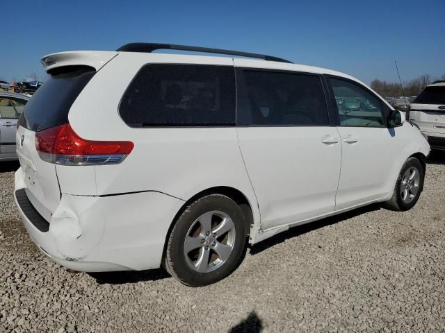 2014 Toyota Sienna LE