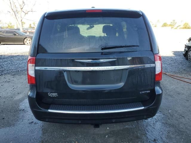 2012 Chrysler Town & Country Limited