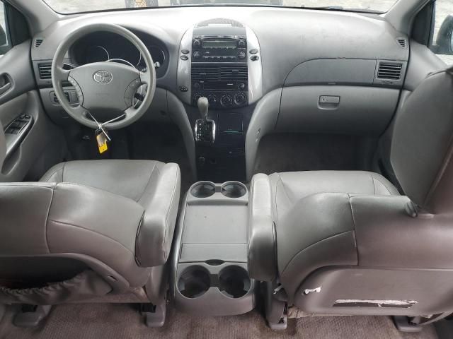 2008 Toyota Sienna CE