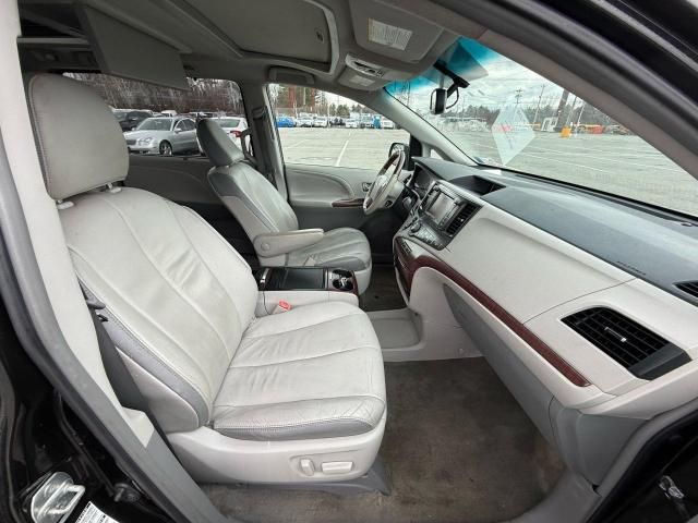 2013 Toyota Sienna XLE