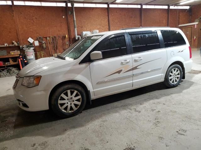 2016 Chrysler Town & Country Touring