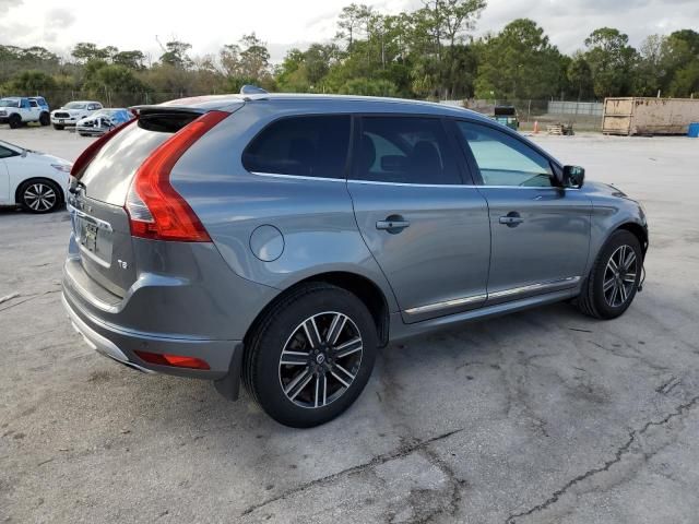 2017 Volvo XC60 T5 Dynamic