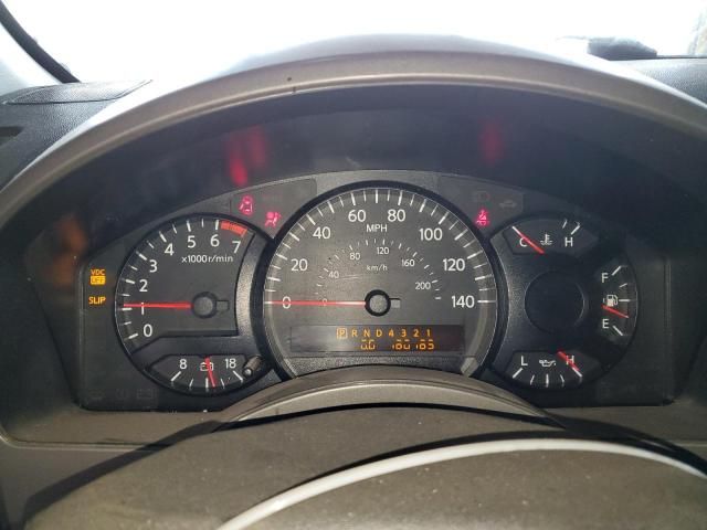 2004 Nissan Armada SE