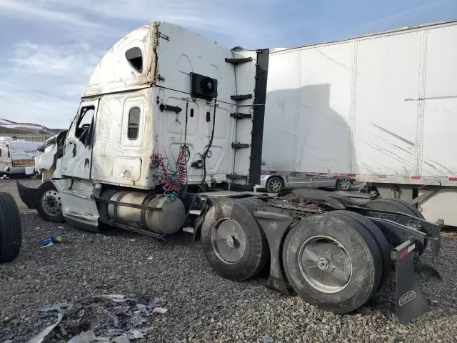 2019 Freightliner Cascadia Semi Truck